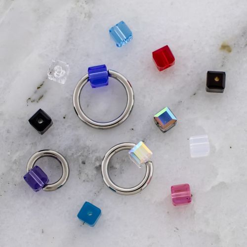 14G Steel Captive Ring w/ 4mm Crystal Cube Bead