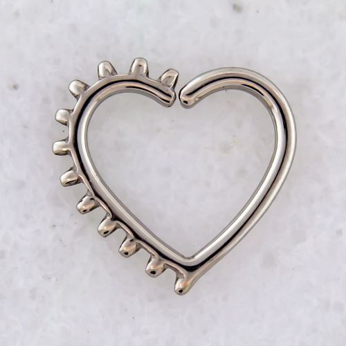 HEART WITH SPIKES DAITH RING
