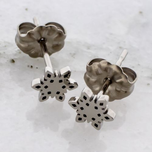 Titanium Threadless Earrings with Snowflake End