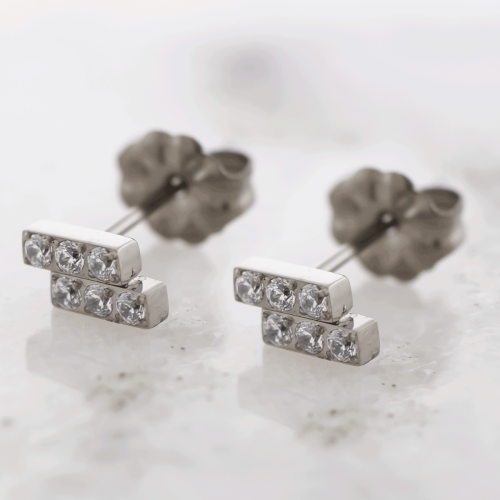 Titanium Threadless Earring Studs w/ Staggered Double Short Bar w/ CZ Ends