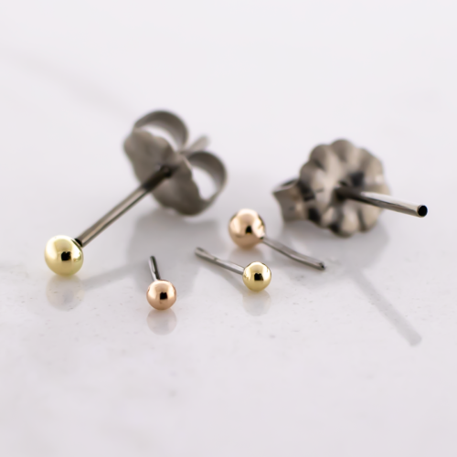 Titanium Threadless Earring Stud With 14kt Ball Ends