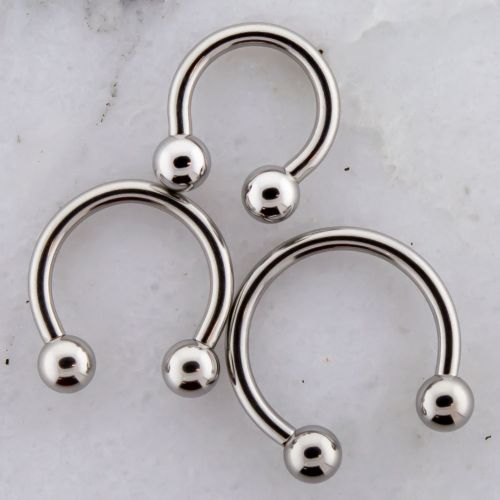 Steel Externally Threaded Horseshoes - 10G w/ Balls