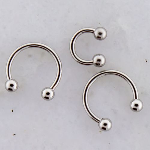 Steel Externally Threaded Horseshoes - 18G w/ Balls