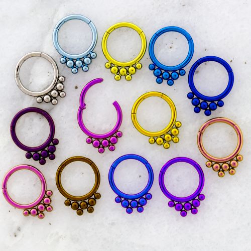 16G MULTIPLE BEADS TITANIUM HINGED SEGMENT RING