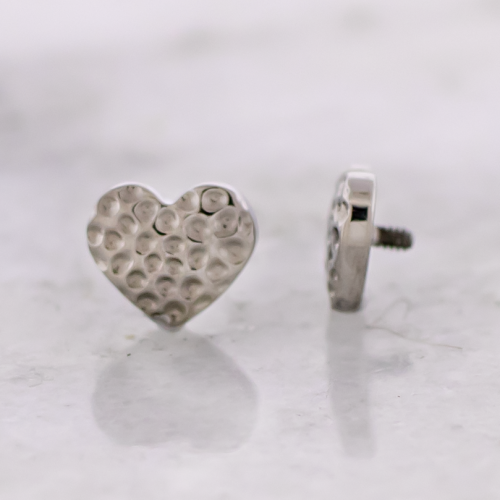 Titanium Internally Threaded End - Hammered Heart 18G-14G