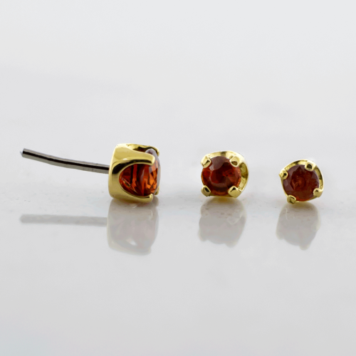 18kt Gold Threadless End w/ Round Genuine Songea Sapphire